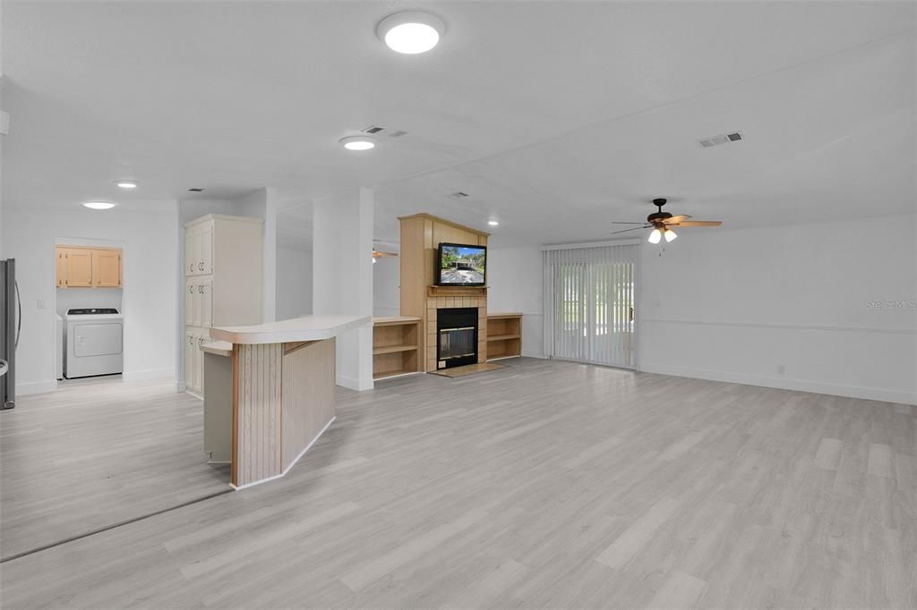 En Venta: $269,900 (3 camas, 2 baños, 2200 Pies cuadrados)