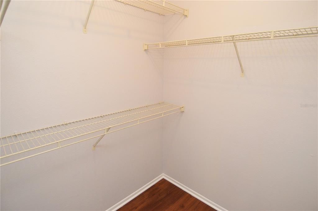 В аренду: $1,400 (1 спален, 1 ванн, 846 Квадратных фут)