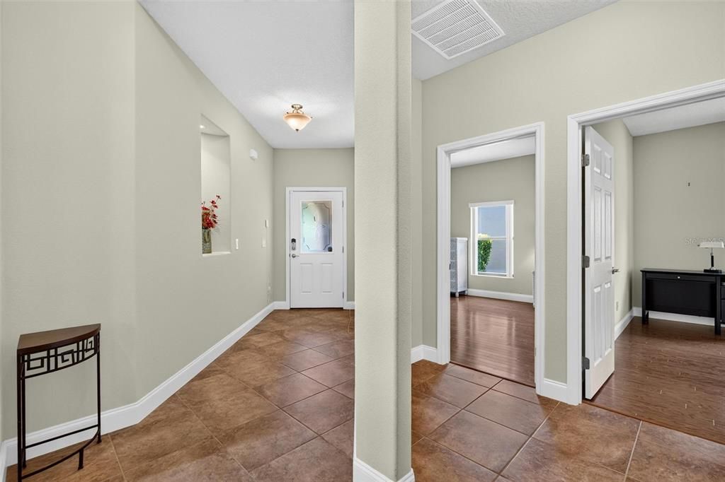 На продажу: $365,000 (3 спален, 2 ванн, 1743 Квадратных фут)