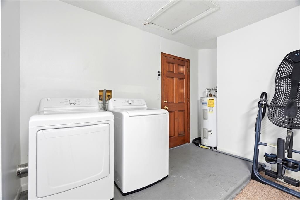 En Venta: $324,999 (3 camas, 2 baños, 1432 Pies cuadrados)