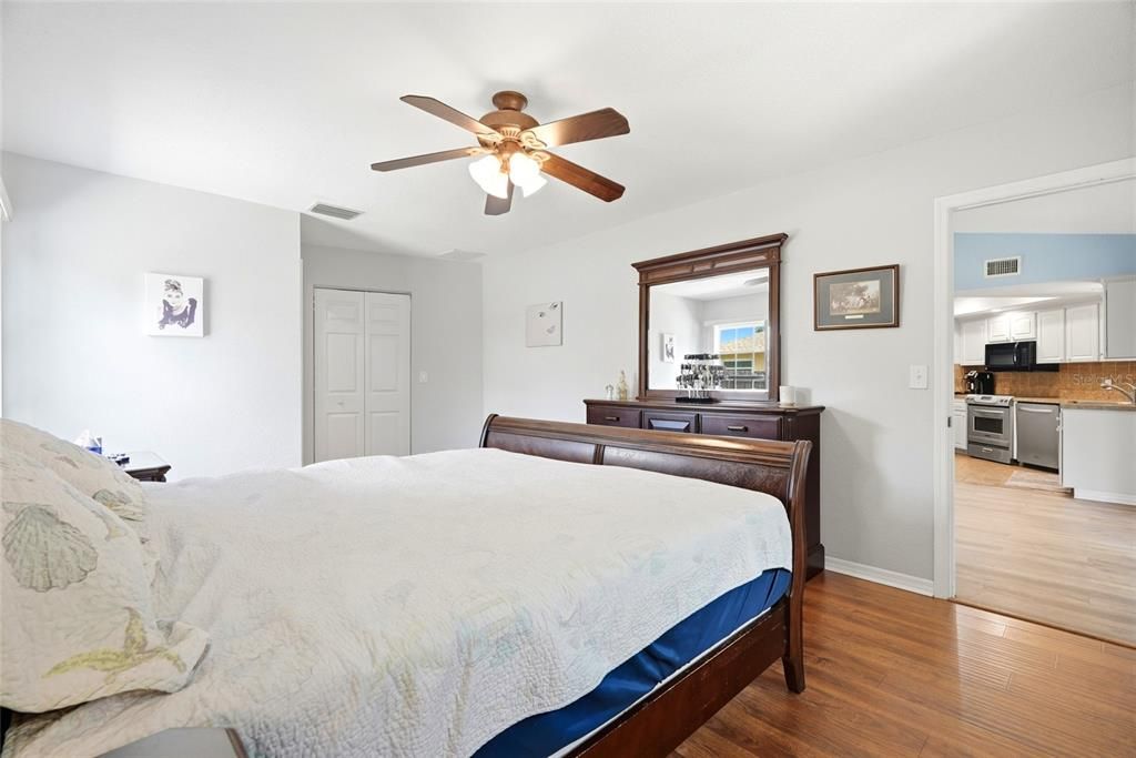En Venta: $324,999 (3 camas, 2 baños, 1432 Pies cuadrados)