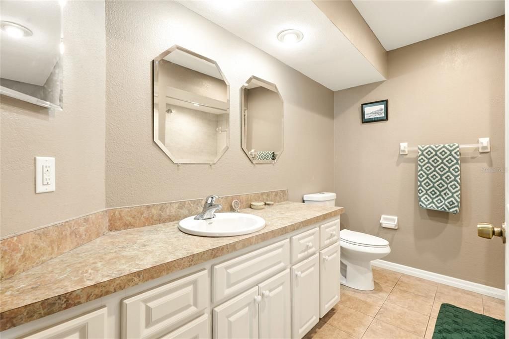 En Venta: $324,999 (3 camas, 2 baños, 1432 Pies cuadrados)