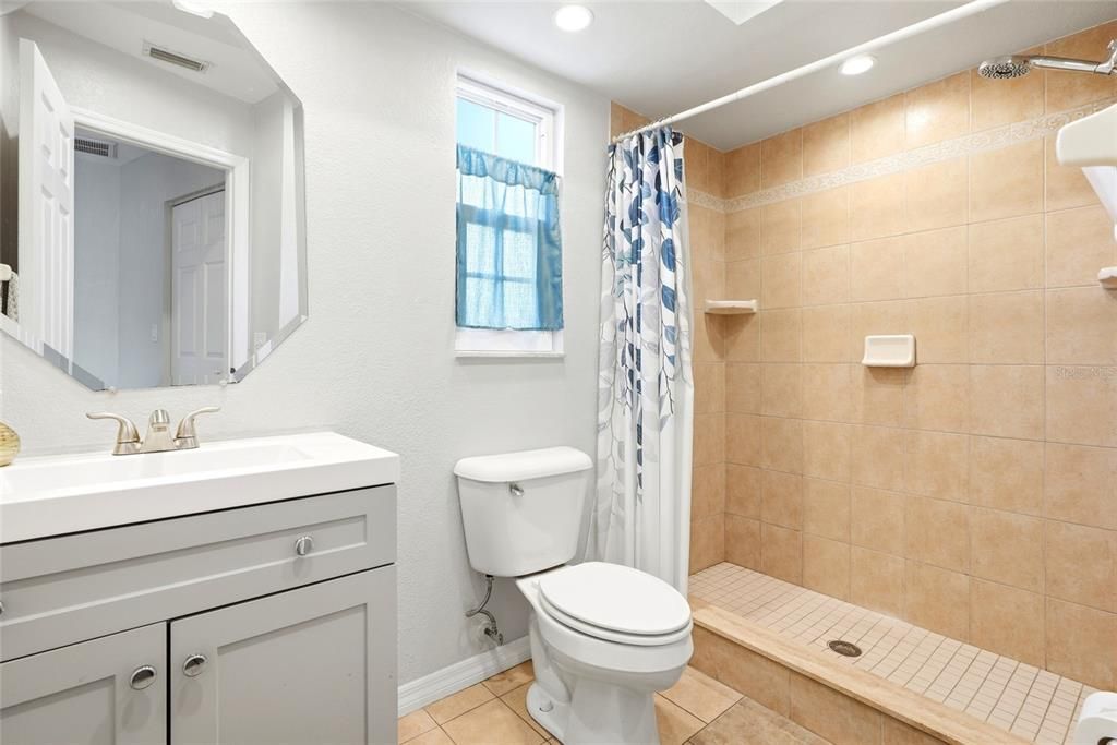 En Venta: $324,999 (3 camas, 2 baños, 1432 Pies cuadrados)