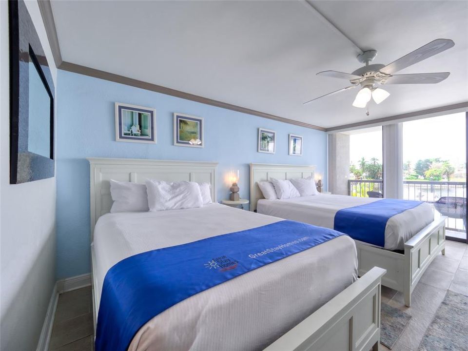 For Sale: $120,000 (1 beds, 1 baths, 360 Square Feet)