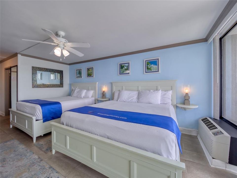 For Sale: $120,000 (1 beds, 1 baths, 360 Square Feet)