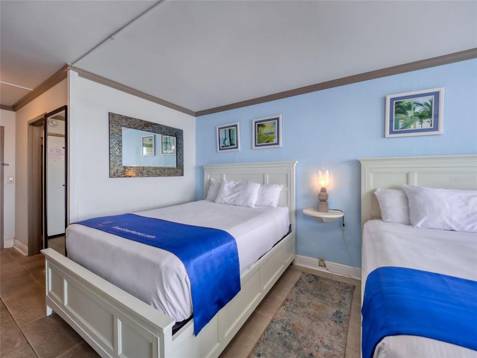 For Sale: $120,000 (1 beds, 1 baths, 360 Square Feet)
