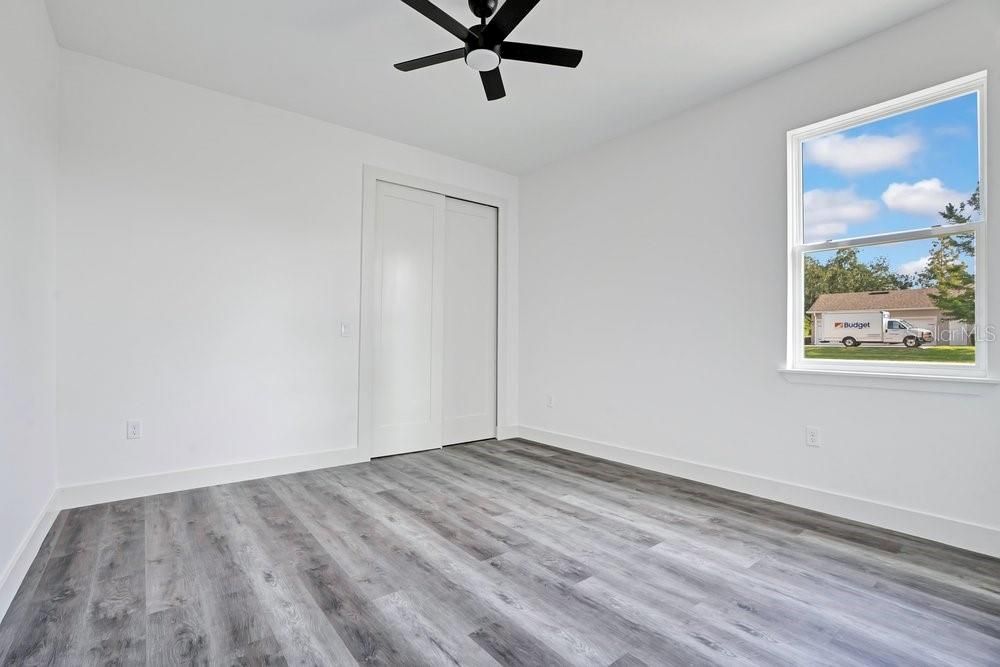 En Venta: $490,000 (4 camas, 3 baños, 2093 Pies cuadrados)