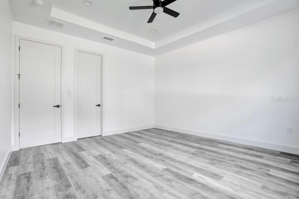 En Venta: $490,000 (4 camas, 3 baños, 2093 Pies cuadrados)