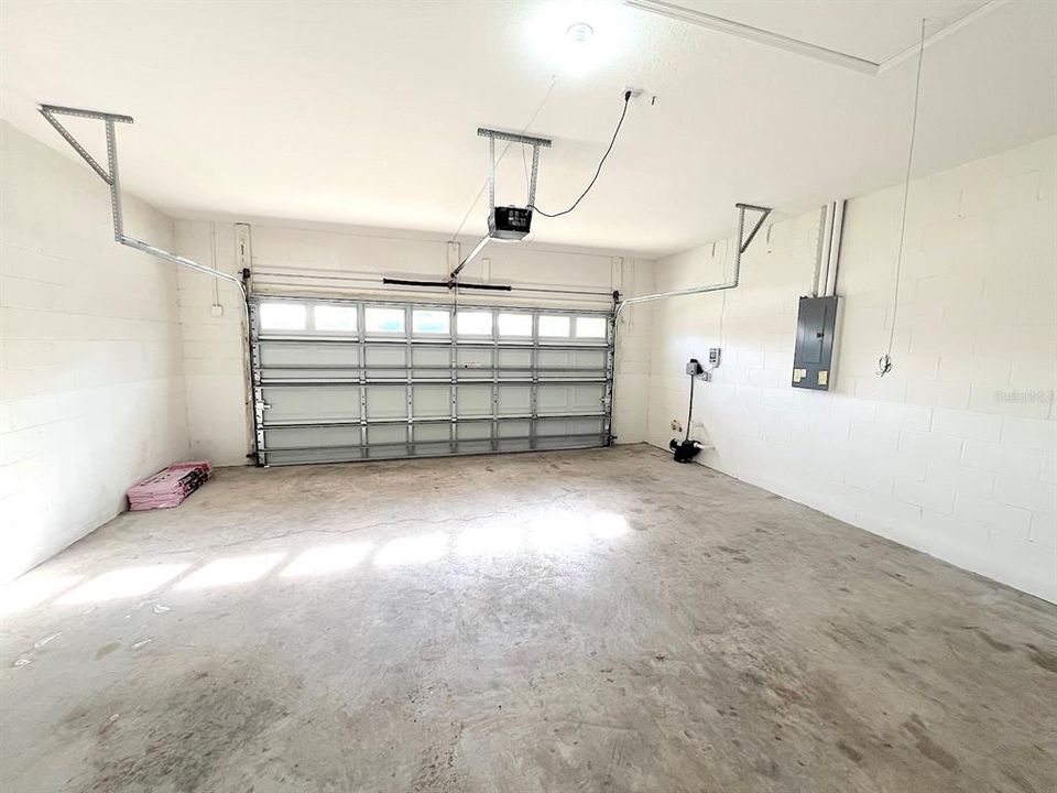 En Renta: $2,100 (4 camas, 2 baños, 2033 Pies cuadrados)