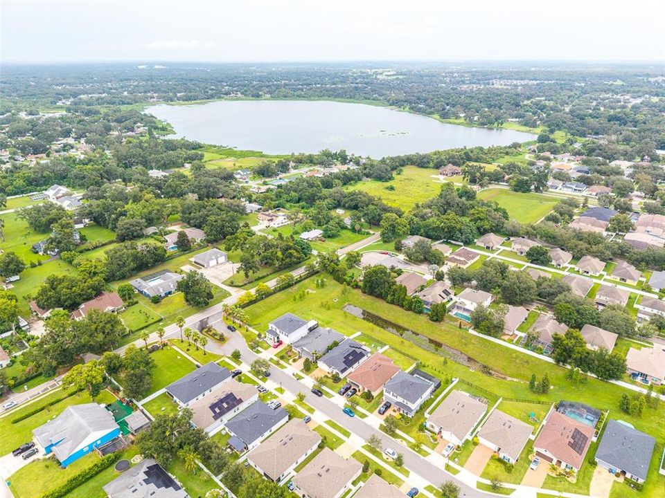 На продажу: $425,000 (4 спален, 2 ванн, 1983 Квадратных фут)