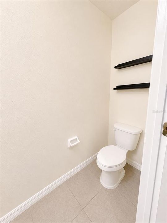 For Rent: $2,200 (3 beds, 2 baths, 1707 Square Feet)