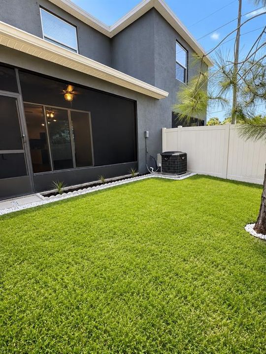 For Rent: $2,200 (3 beds, 2 baths, 1707 Square Feet)