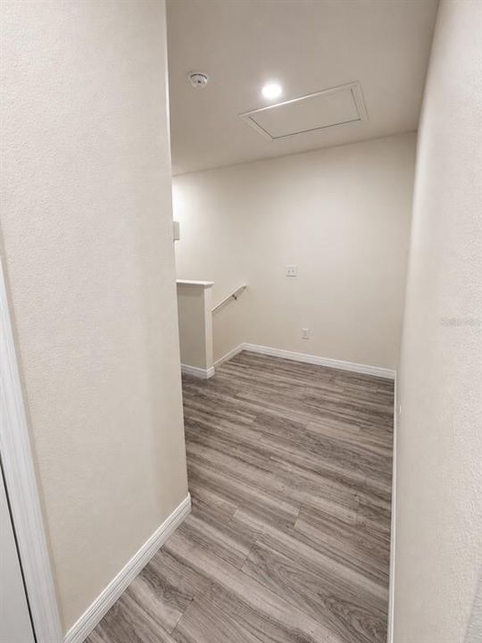 For Rent: $2,200 (3 beds, 2 baths, 1707 Square Feet)