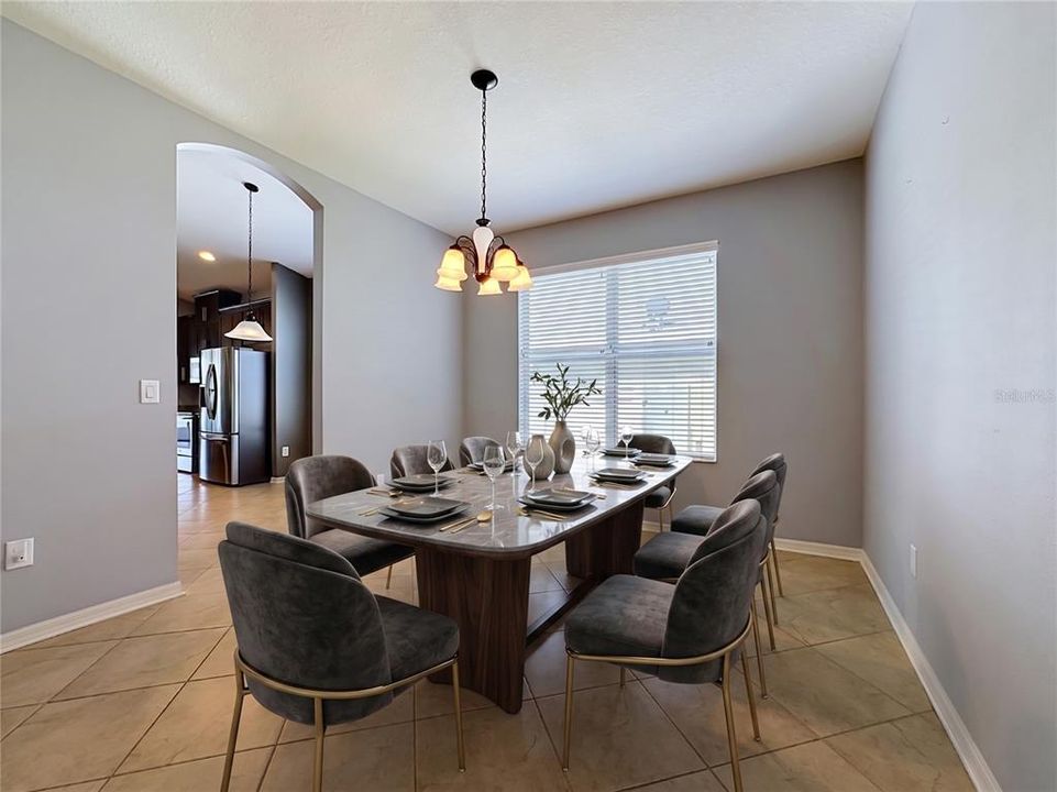 En Venta: $399,900 (3 camas, 2 baños, 2042 Pies cuadrados)