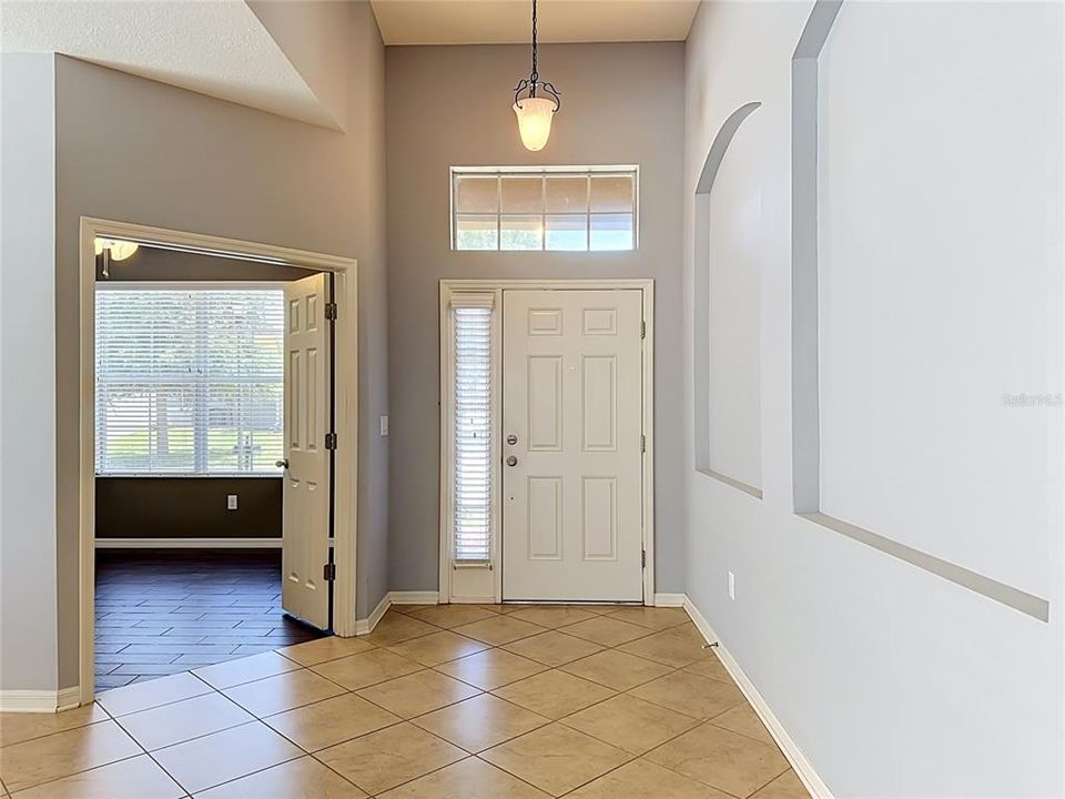 En Venta: $399,900 (3 camas, 2 baños, 2042 Pies cuadrados)