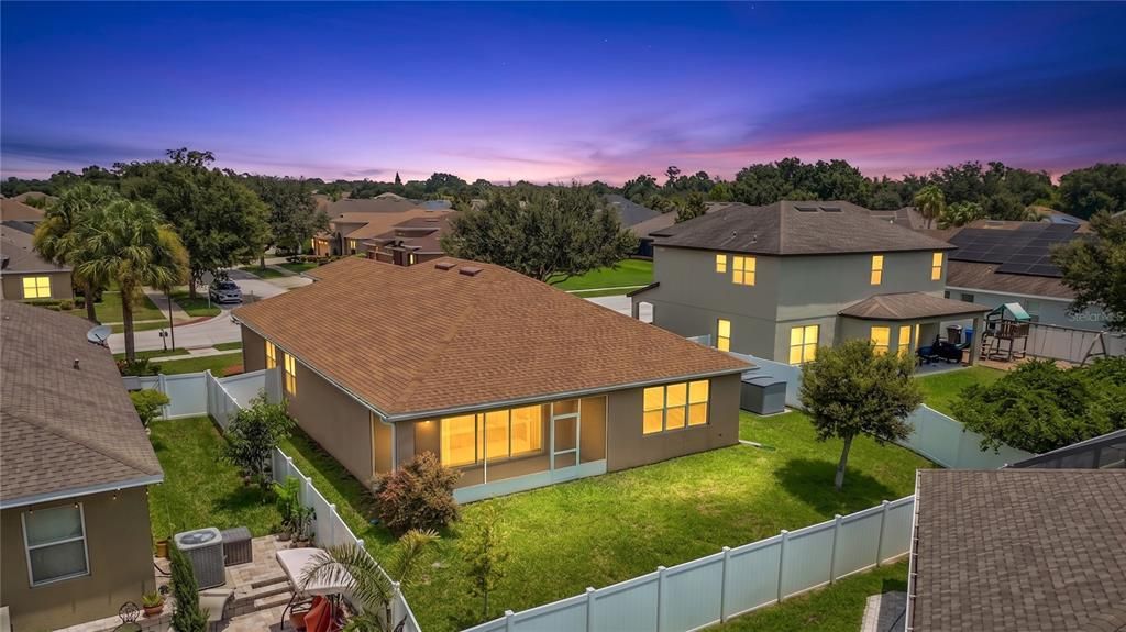 En Venta: $399,900 (3 camas, 2 baños, 2042 Pies cuadrados)