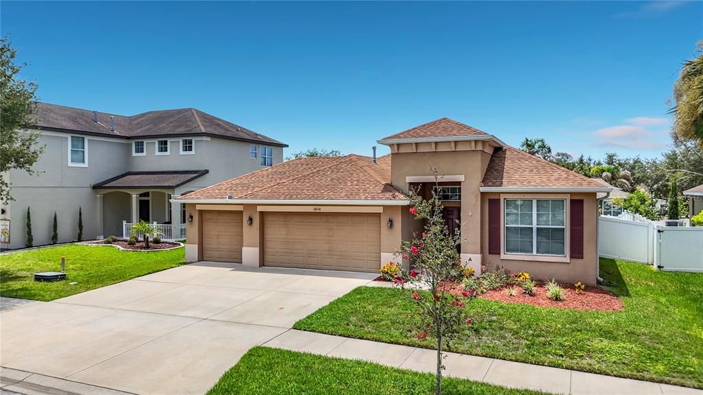 En Venta: $399,900 (3 camas, 2 baños, 2042 Pies cuadrados)