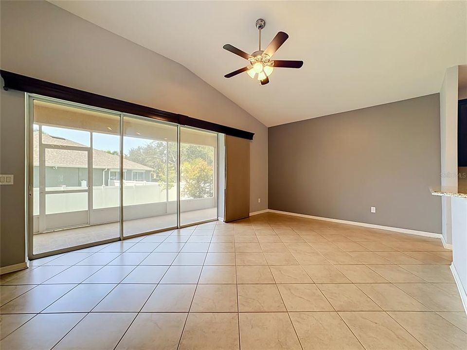 En Venta: $399,900 (3 camas, 2 baños, 2042 Pies cuadrados)