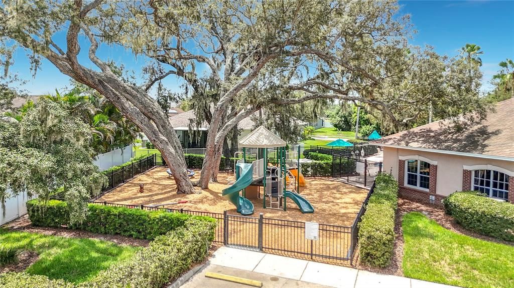 En Venta: $399,900 (3 camas, 2 baños, 2042 Pies cuadrados)