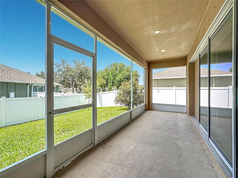 En Venta: $399,900 (3 camas, 2 baños, 2042 Pies cuadrados)