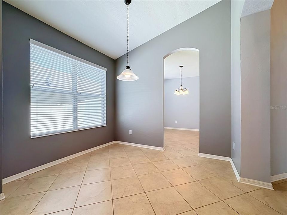 En Venta: $399,900 (3 camas, 2 baños, 2042 Pies cuadrados)