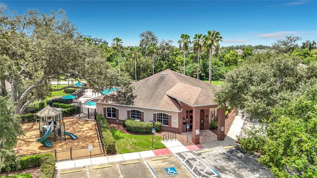 En Venta: $399,900 (3 camas, 2 baños, 2042 Pies cuadrados)