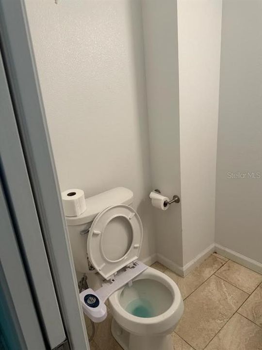 En Venta: $560,000 (4 camas, 2 baños, 2450 Pies cuadrados)