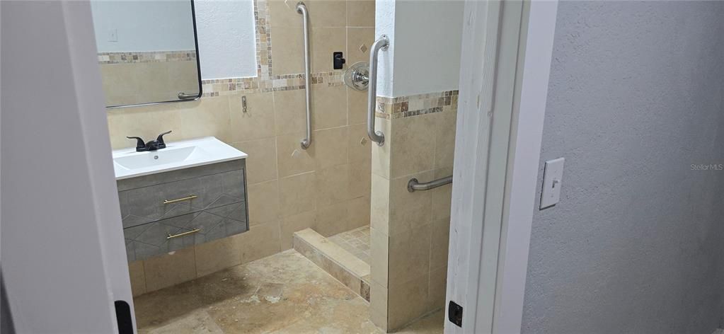 En Renta: $2,680 (3 camas, 2 baños, 1268 Pies cuadrados)