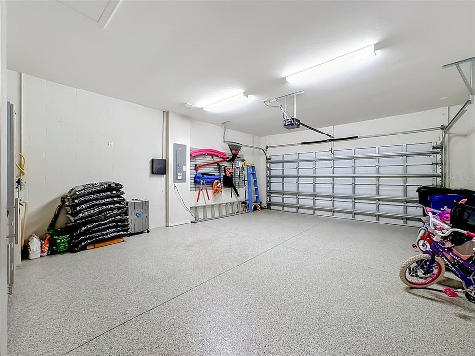 В аренду: $4,200 (2 спален, 2 ванн, 1678 Квадратных фут)