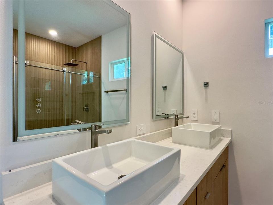 En Venta: $379,900 (3 camas, 2 baños, 1905 Pies cuadrados)