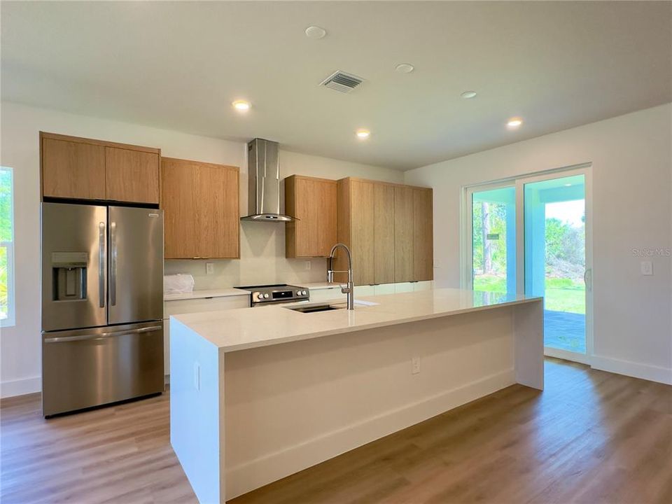 En Venta: $379,900 (3 camas, 2 baños, 1905 Pies cuadrados)