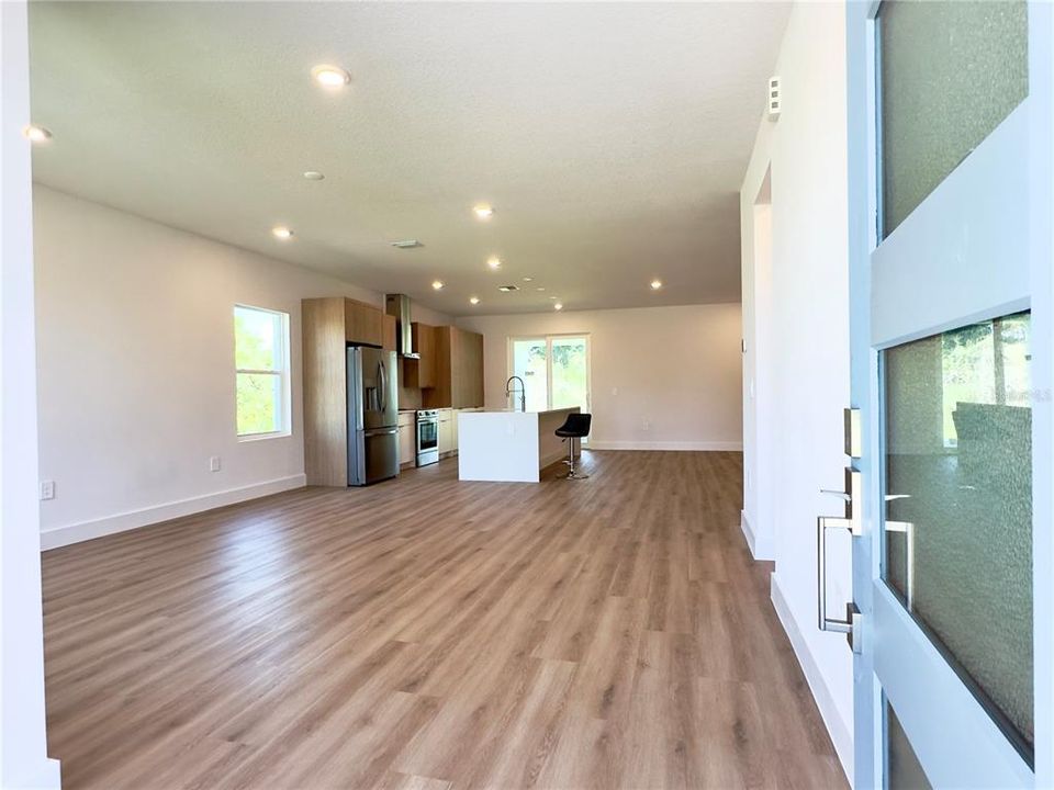 En Venta: $379,900 (3 camas, 2 baños, 1905 Pies cuadrados)