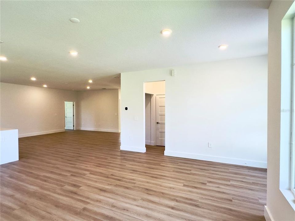 En Venta: $379,900 (3 camas, 2 baños, 1905 Pies cuadrados)