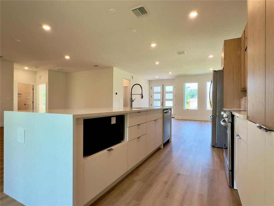 En Venta: $379,900 (3 camas, 2 baños, 1905 Pies cuadrados)