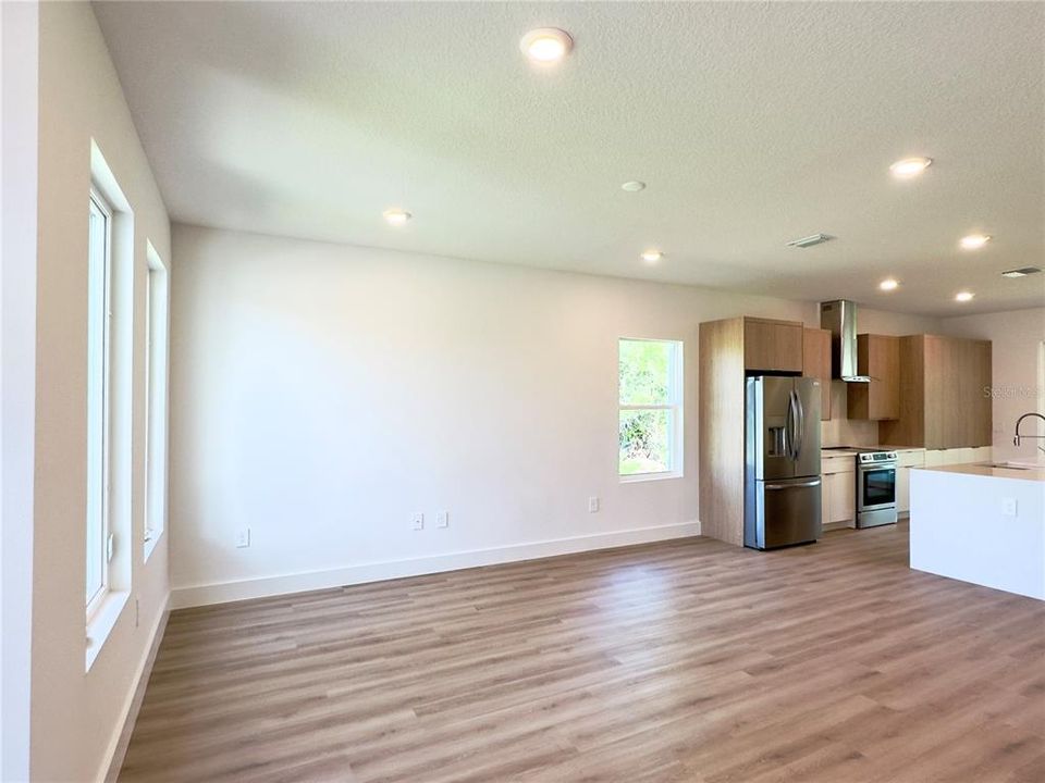 En Venta: $379,900 (3 camas, 2 baños, 1905 Pies cuadrados)