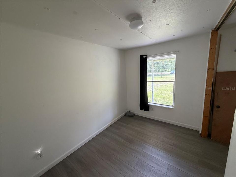 На продажу: $89,900 (2 спален, 1 ванн, 728 Квадратных фут)