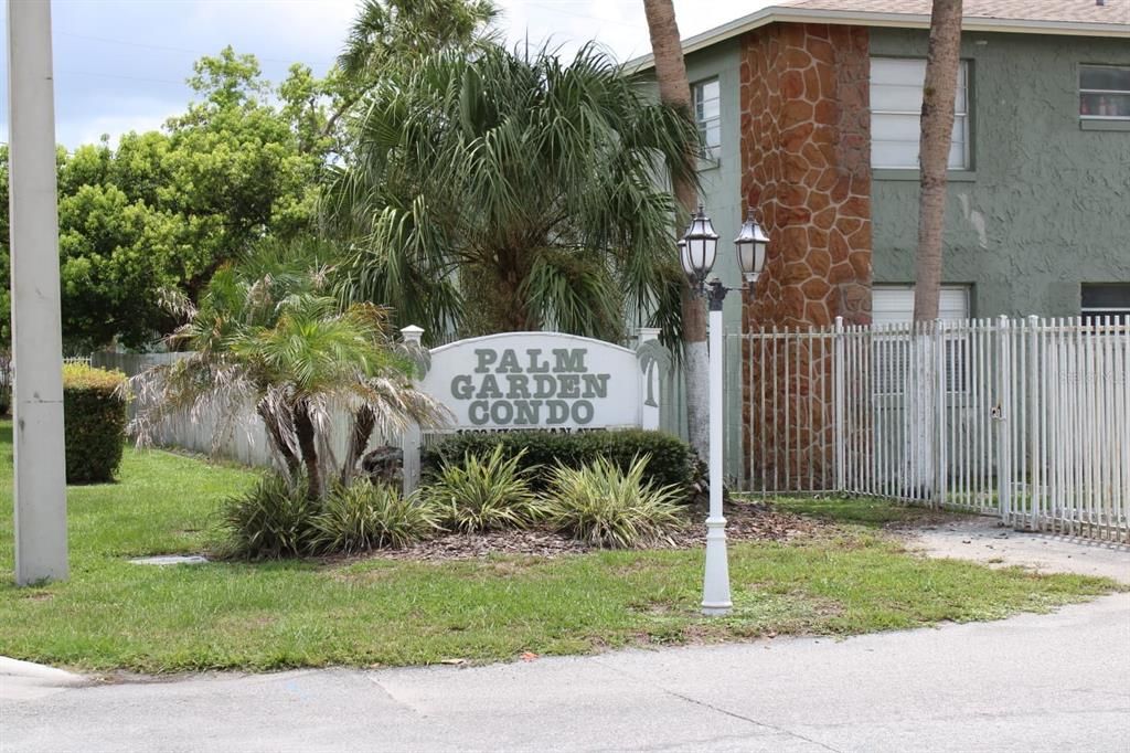 For Rent: $1,500 (2 beds, 1 baths, 784 Square Feet)
