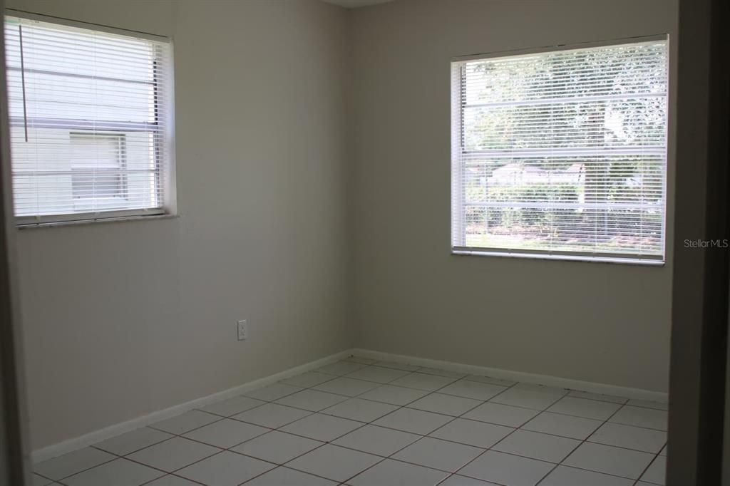 For Rent: $1,500 (2 beds, 1 baths, 784 Square Feet)