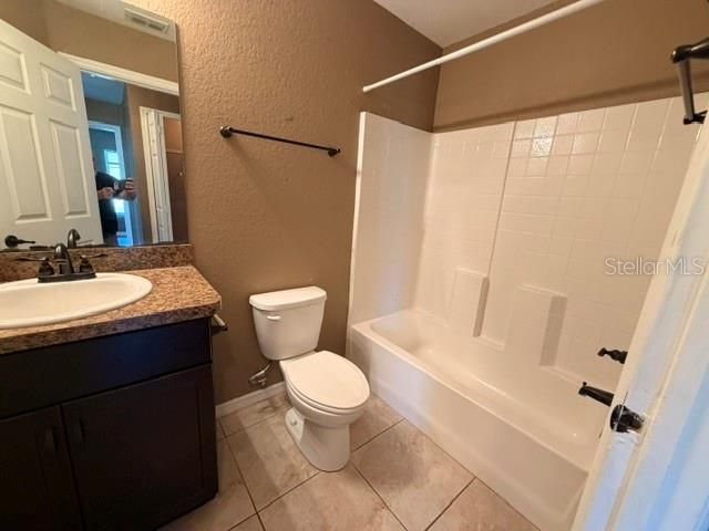В аренду: $1,600 (3 спален, 2 ванн, 1090 Квадратных фут)