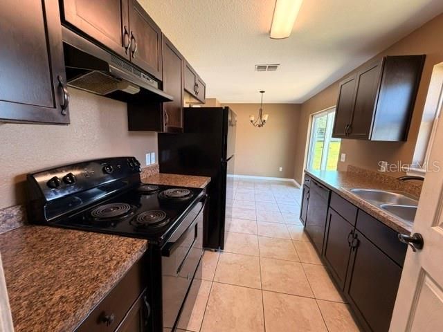 В аренду: $1,600 (3 спален, 2 ванн, 1090 Квадратных фут)