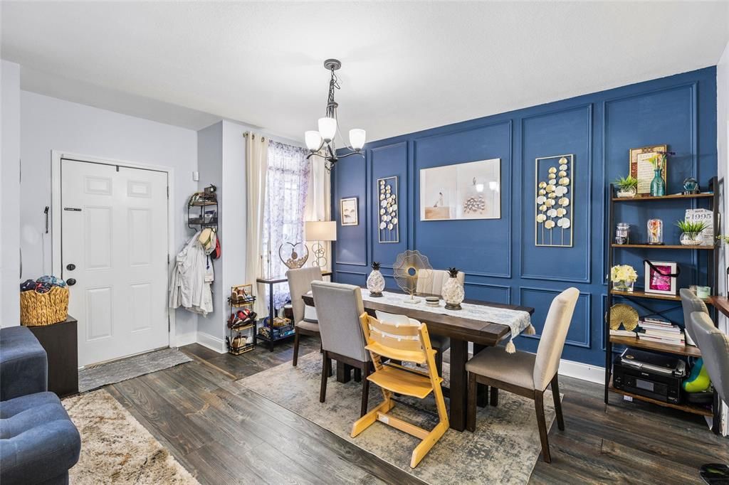 For Sale: $275,000 (3 beds, 2 baths, 1708 Square Feet)