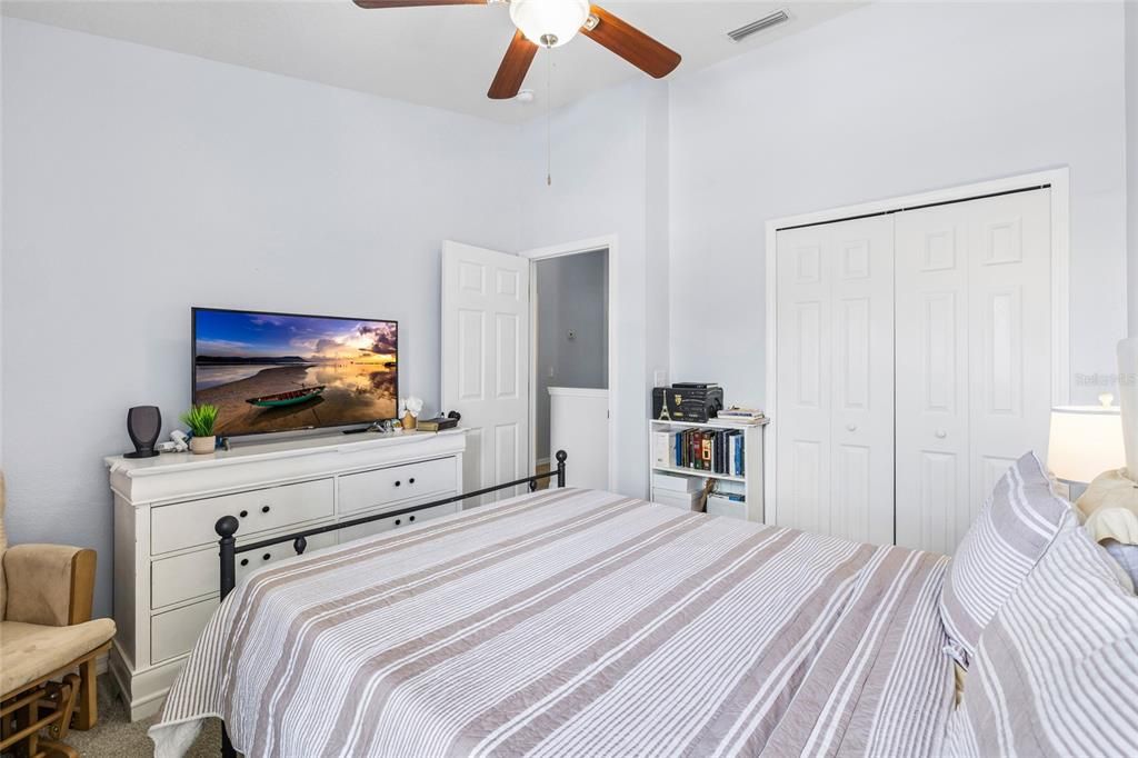 For Sale: $275,000 (3 beds, 2 baths, 1708 Square Feet)
