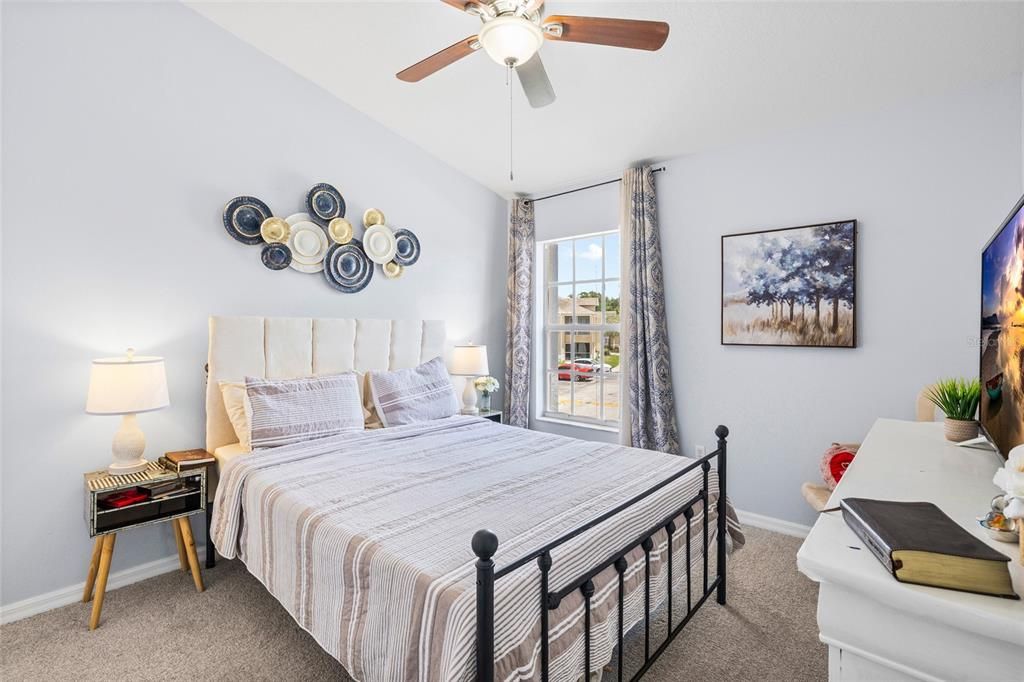 For Sale: $275,000 (3 beds, 2 baths, 1708 Square Feet)