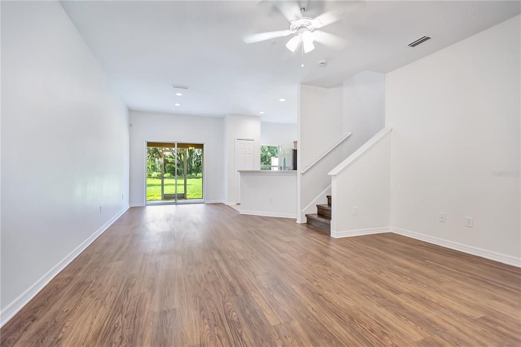For Sale: $224,900 (3 beds, 2 baths, 1396 Square Feet)