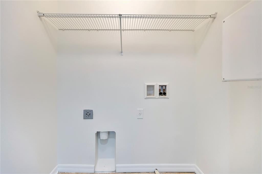 For Sale: $224,900 (3 beds, 2 baths, 1396 Square Feet)