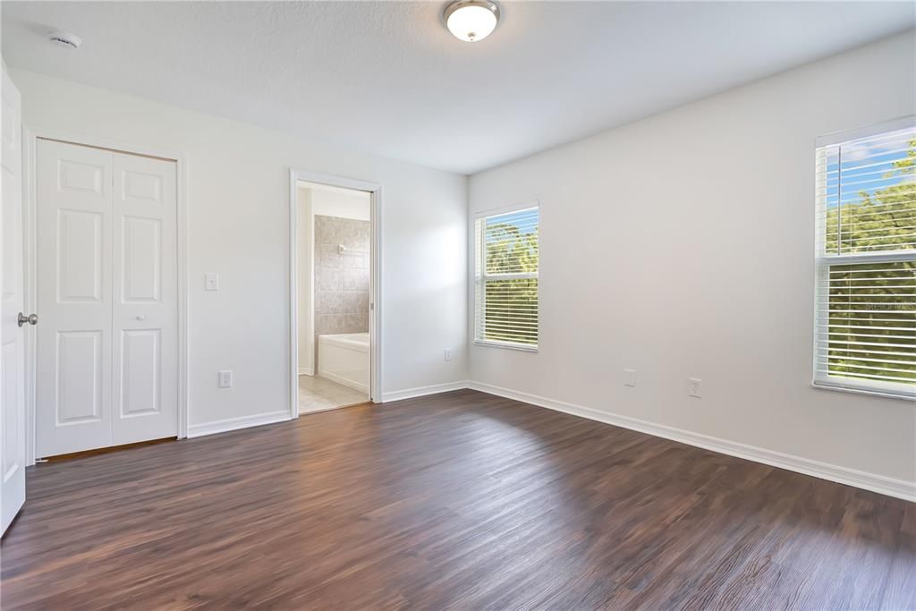For Sale: $224,900 (3 beds, 2 baths, 1396 Square Feet)