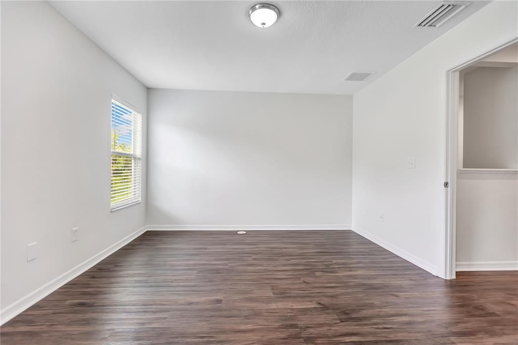 For Sale: $224,900 (3 beds, 2 baths, 1396 Square Feet)