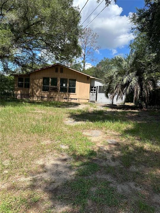 For Sale: $44,900 (2 beds, 2 baths, 1055 Square Feet)