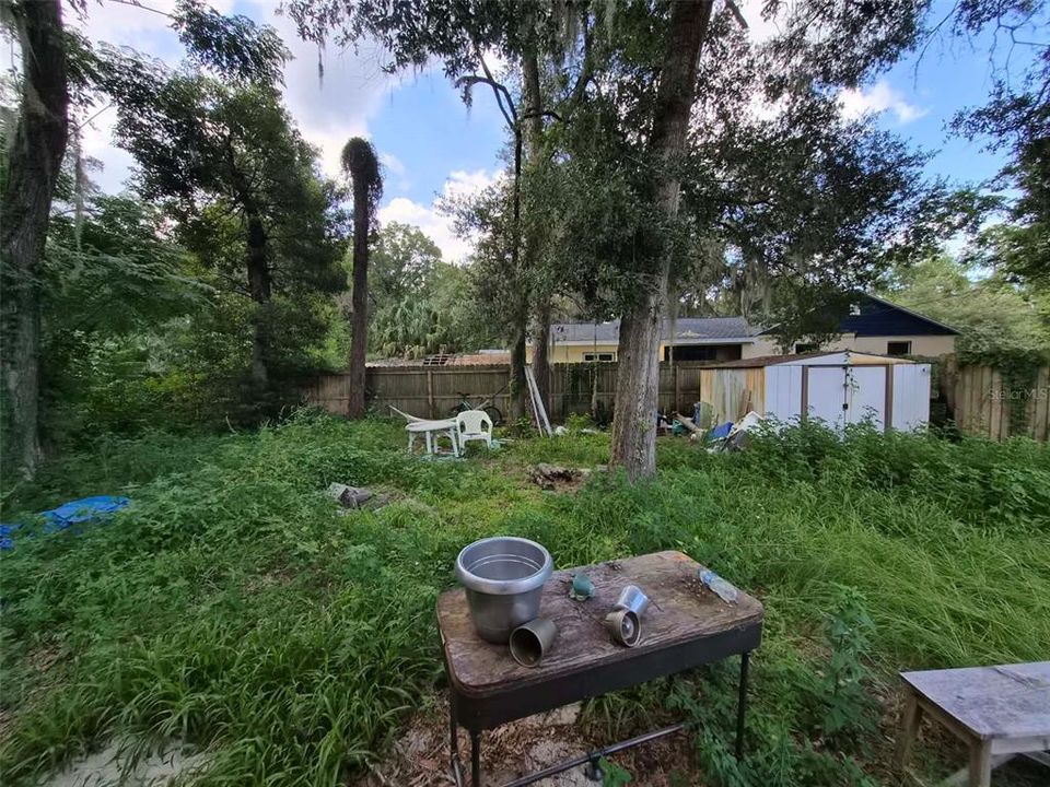 На продажу: $114,900 (2 спален, 1 ванн, 754 Квадратных фут)