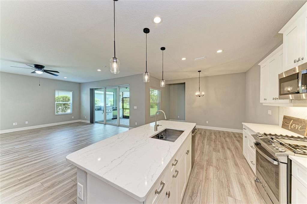For Sale: $750,000 (4 beds, 3 baths, 3097 Square Feet)